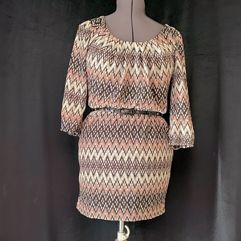 Women’s 3/4 sleeve, mini dress